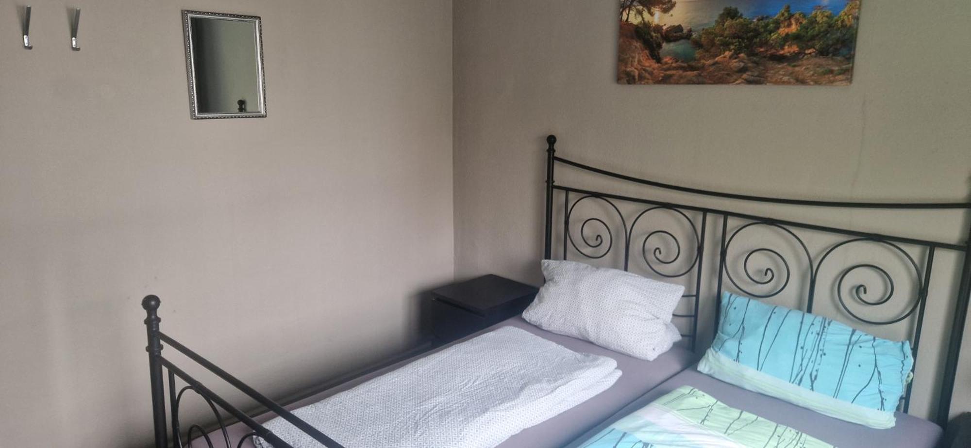 Hostel M&r